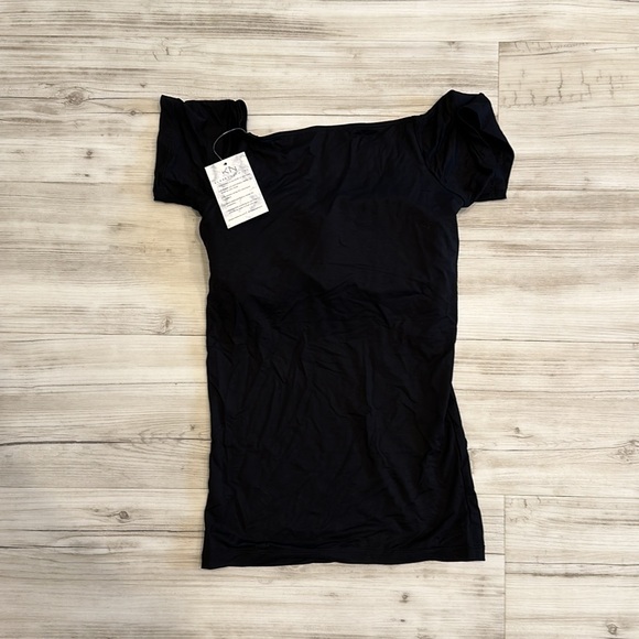 Klassy Network Off the Shoulder Peek-a-Boo shirt (NWT) - Picture 7 of 7